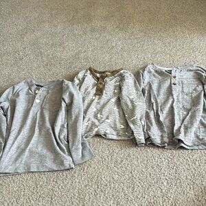 Set of 3 4T long sleeve shirts with front side pocket and 3 button downs- cozy!